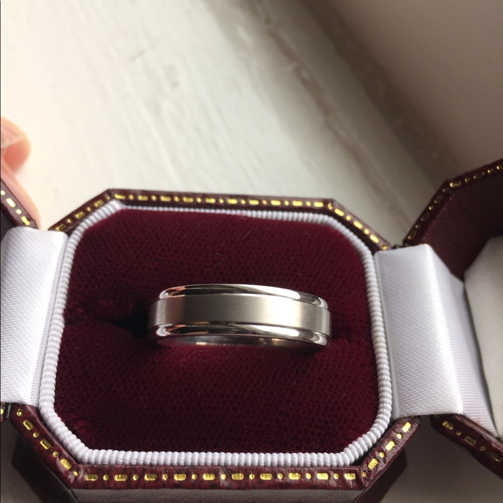 Mans wedding band